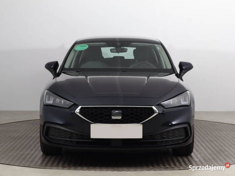Niebieski Używany 2022 Seat Leon Hatchback | 69 999 zł - Obraz 1/4