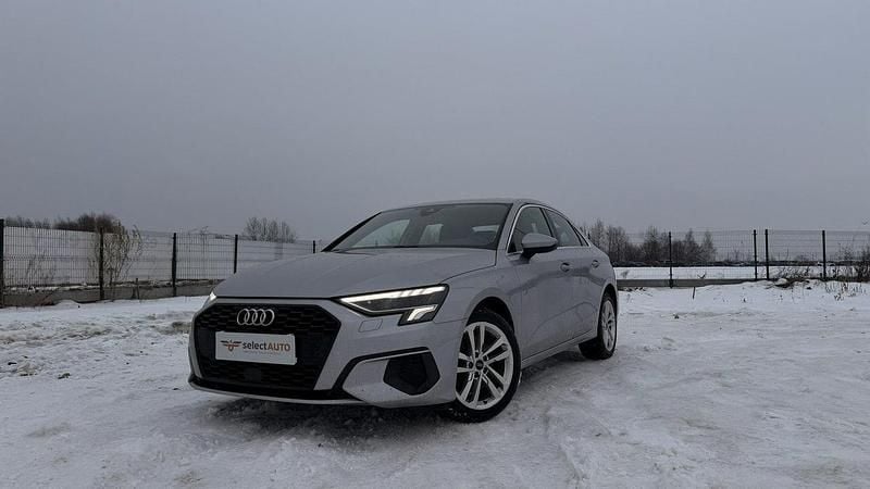 Srebrny (metalik) Używany 2021 Audi A3 Sedan/Limuzyna | 99 900 zł (Uczciwa cena) - Obraz 1/4