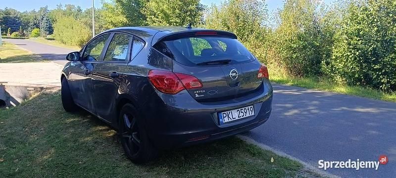 Używany 2013 Opel Astra | 17 200 zł (Uczciwa cena) - Obraz 1/4