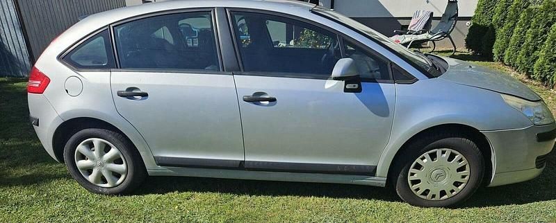 Srebrny Używany 2006 Citroën C4 Sedan/Limuzyna | 4200 zł (Dość drogi) - Obraz 1/2