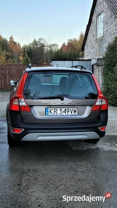 Używany Volvo XC70 2009 Beżowy Sedan/Limuzyna