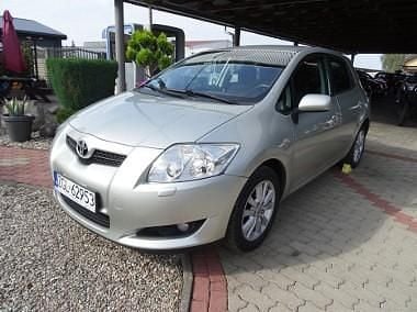 Srebrny Używany 2007 Toyota Auris Hatchback | 17 900 zł (Uczciwa cena) - Obraz 1/4