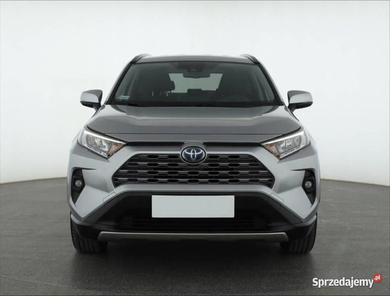 Używany Toyota RAV4 Hybrid 2022 Srebrny SUV