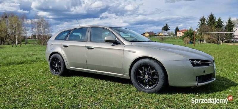 Używany Alfa Romeo 159 150 KM (110 kW) 2007 Złoty Sedan/Limuzyna