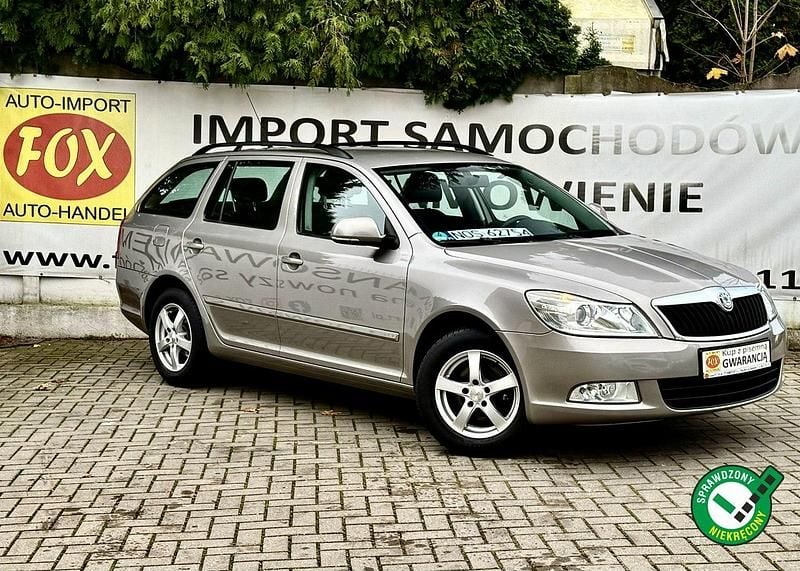 Beżowy (metalik) Używany 2008 Skoda Octavia Kombi | 21 900 zł (Drogi) - Obraz 1/4
