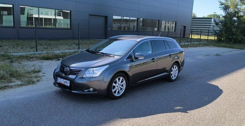 Grafitowy Używany 2011 Toyota Avensis T2 Kombi | 23 900 zł (Dobra cena) - Obraz 1/4