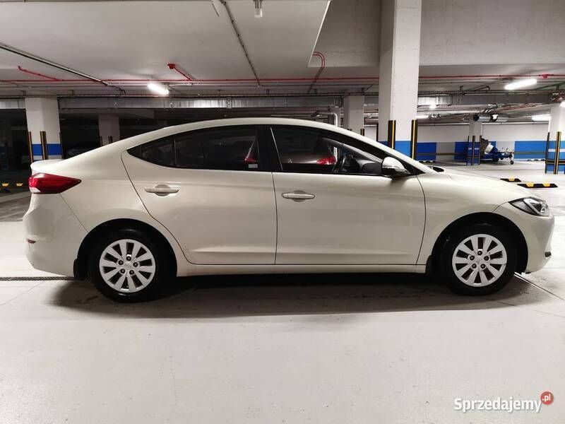 Używany Hyundai Elantra 128 KM (94 kW) 2017