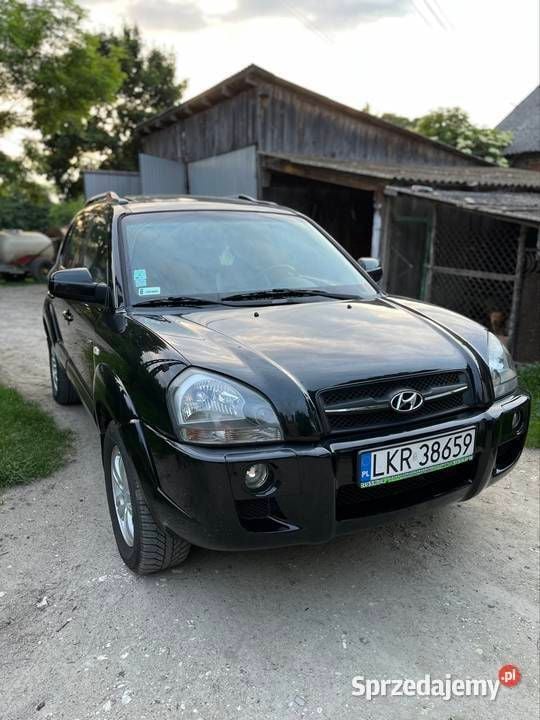 Czarny Używany 2009 Hyundai Tucson SUV | 19 000 zł (Super Cena) - Obraz 1/4