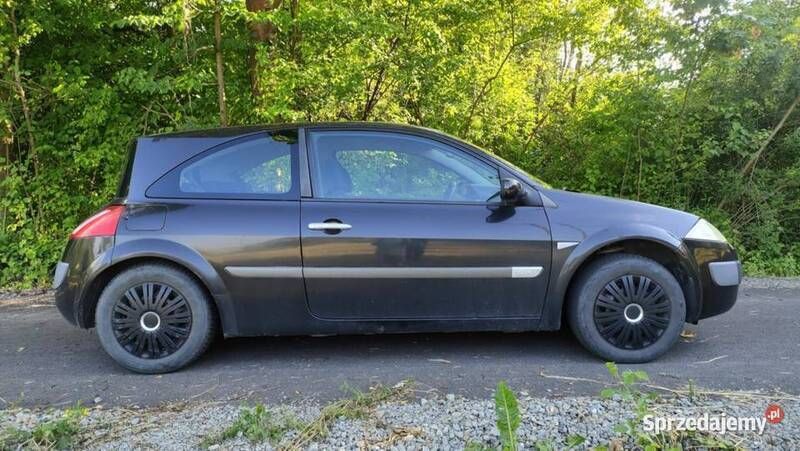 Czarny Używany 2004 Renault Mégane II Hatchback | 4000 zł (Uczciwa cena) - Obraz 1/4