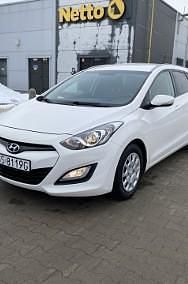 Używany Hyundai i30 90 KM (66 kW) 2014 Biały Kombi