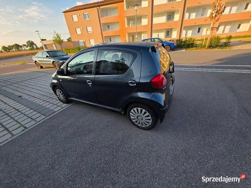 Używany Toyota Aygo 68 KM (50 kW) 2006 Hatchback
