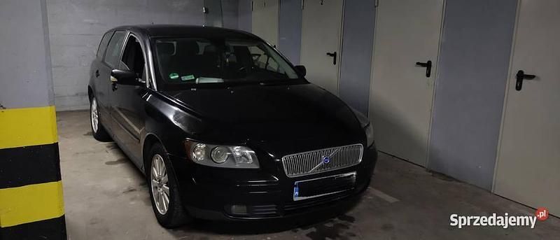 Czarny Używany 2004 Volvo V50 Kombi | 6300 zł (Uczciwa cena) - Obraz 1/4