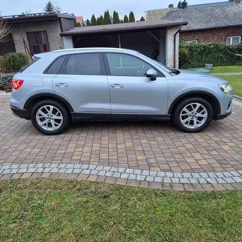 Srebrny Używany 2019 Audi Q3 SUV | 89 500 zł (Uczciwa cena) - Obraz 1/4