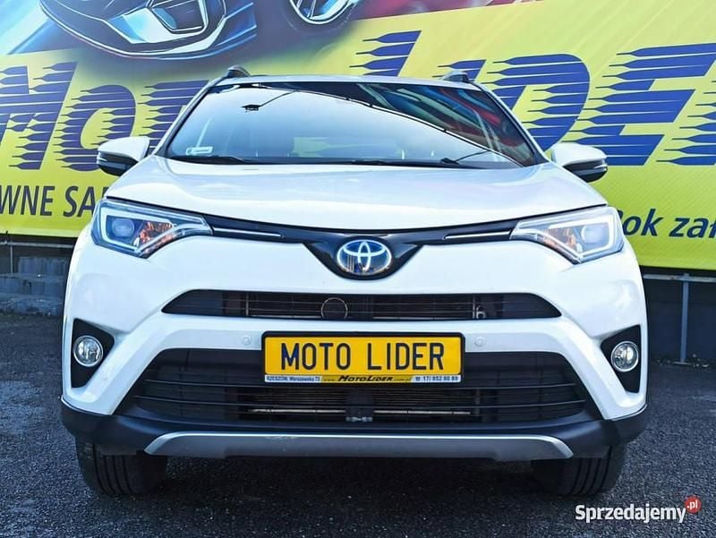 Biały (metalik, perła) Używany 2016 Toyota RAV4 Hybrid SUV | 79 900 zł (Uczciwa cena) - Obraz 1/4
