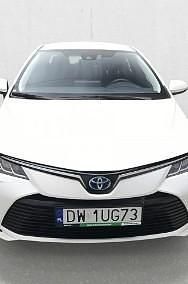 Używany Toyota Corolla 98 KM (72 kW) 2022 Biały Sedan/Limuzyna