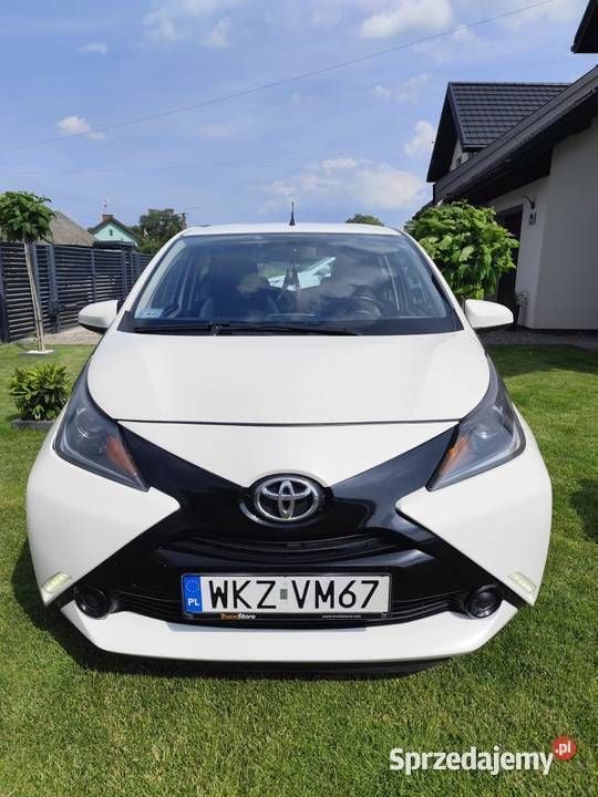 Używany 2015 Toyota Aygo Hatchback | 24 900 zł (Dość drogi) - Obraz 1/4