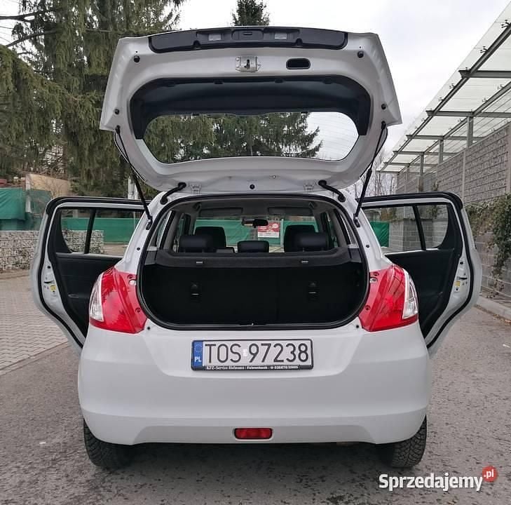Używany Suzuki Swift 2012 Biały Hatchback