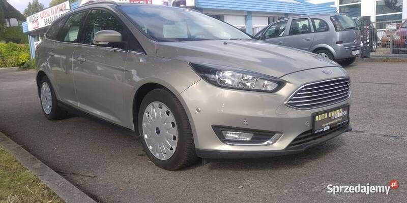 Złoty Używany 2015 Ford Focus Titanium Kombi | 35 800 zł (Dość drogi) - Obraz 1/4