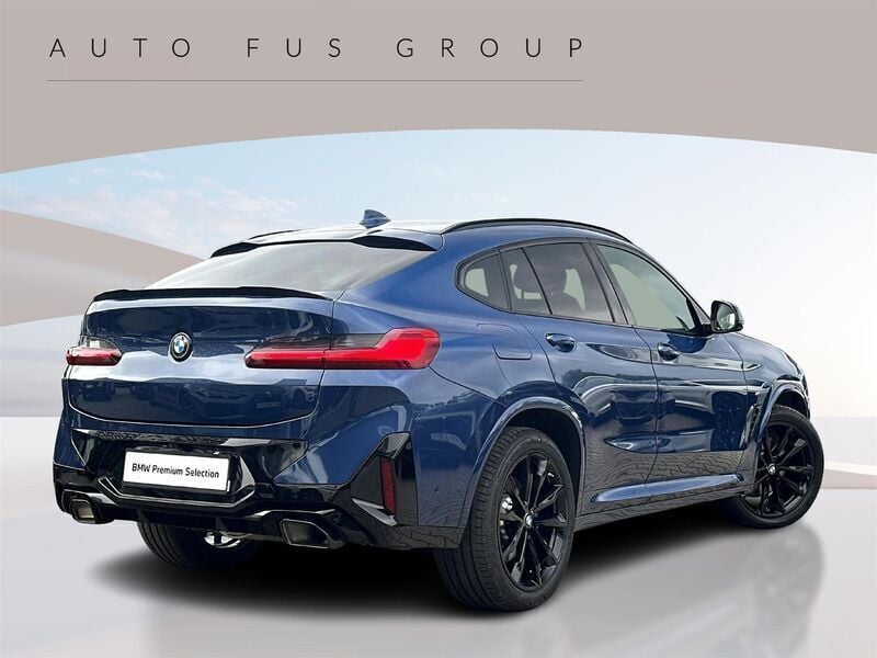 Używany BMW X4 Shadowline 190 KM (139 kW) 2024 Niebieski phytonic metalizowany SUV