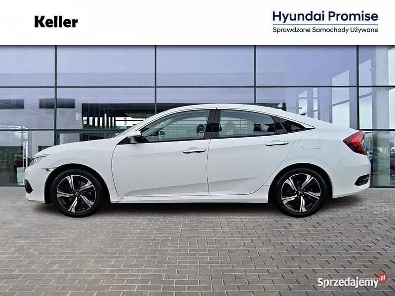 Używany Honda Civic 182 KM (133 kW) 2018 Biały Sedan/Limuzyna