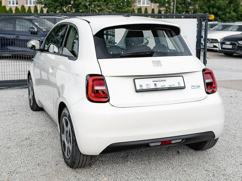 Używany Fiat 500e Passion 86 kW (118 KM) 2021 Biały Hatchback