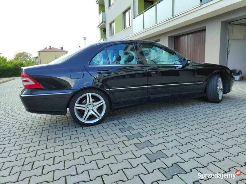 Czarny Używany 2006 Mercedes C280 Sedan/Limuzyna | 25 500 zł - Obraz 1/4