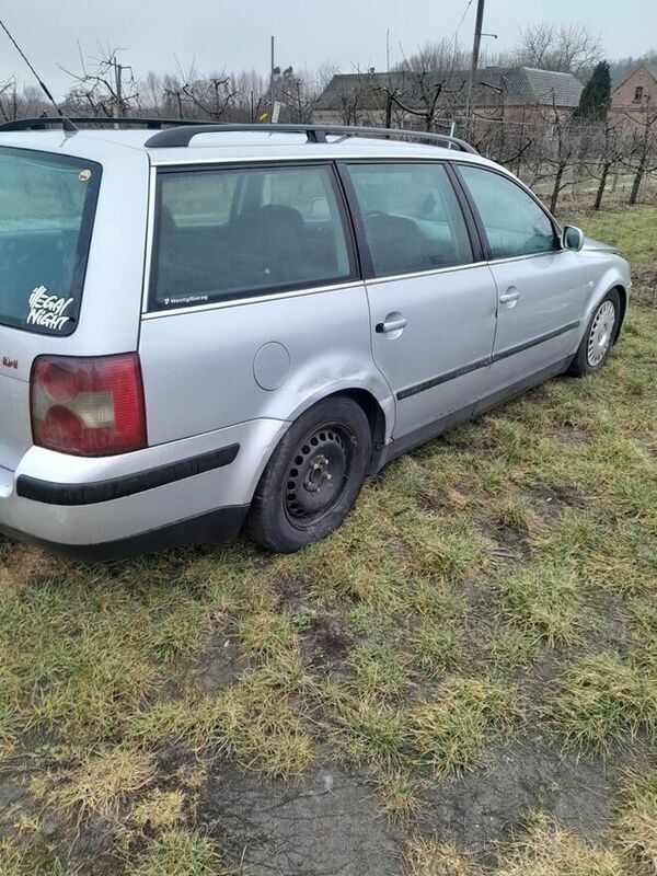 Używany VW Passat 130 KM (95 kW) 2001 Srebrny