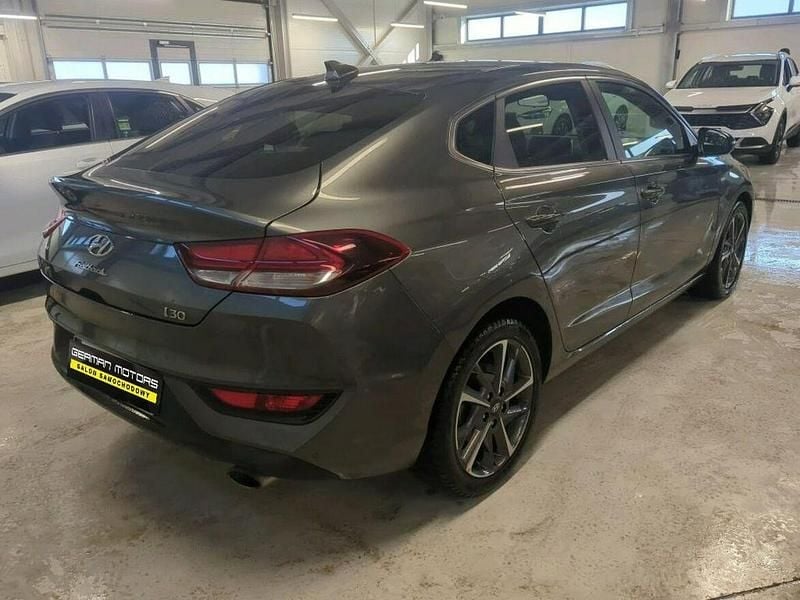 Używany Hyundai i30 2023 Szary Hatchback