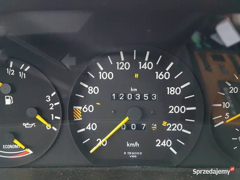 Używany Mercedes 500 1984 Grafitowy Sedan/Limuzyna