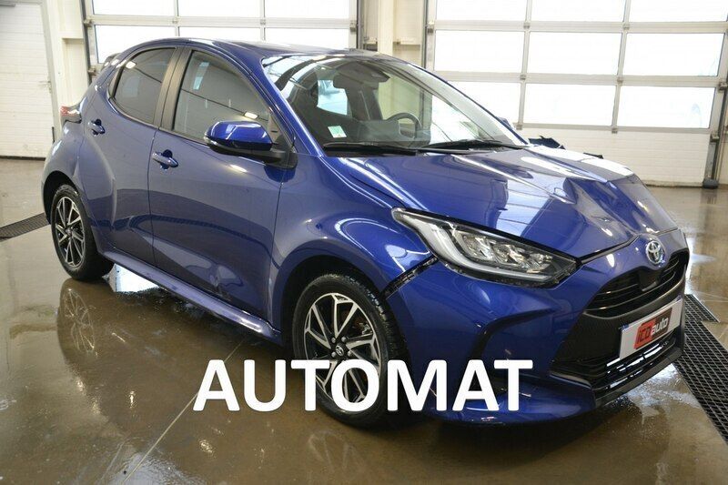 Niebieski Używany 2022 Toyota Yaris Hybrid Hatchback | 43 500 zł - Obraz 1/4