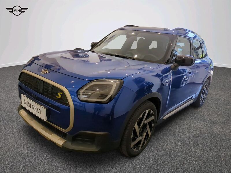 Blazing blue metalizowany Używany 2024 Mini Countryman SUV | 229 901 zł - Obraz 1/4
