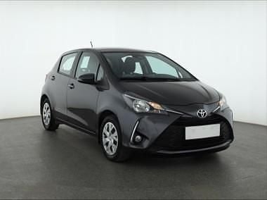 Szary Używany 2018 Toyota Yaris Hatchback | 37 999 zł (Uczciwa cena) - Obraz 1/4