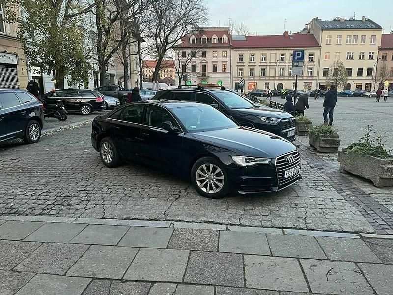 Czarny Używany 2017 Audi A6 Sedan/Limuzyna | 69 900 zł (Super Cena) - Obraz 1/4