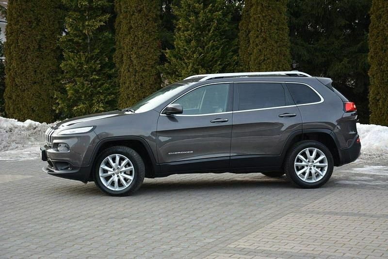 Używany Jeep Cherokee 170 KM (125 kW) 2014 Brązowobeżowy SUV