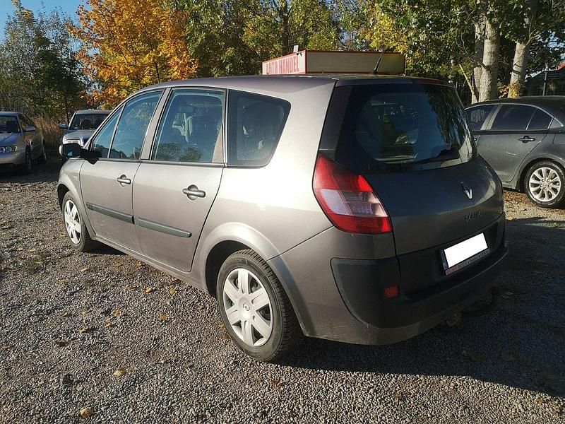Używany Renault Grand Scénic II 115 KM (84 kW) 2005 Zielony (metalik) Minivan