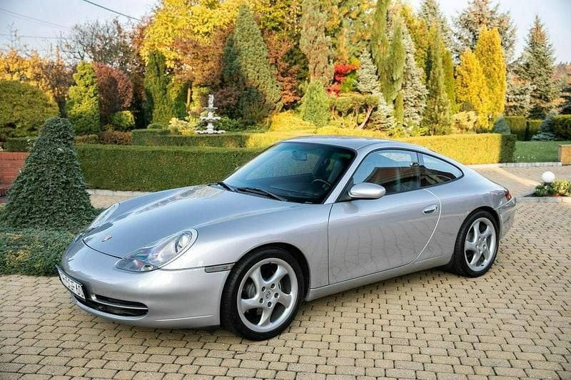 Używany Porsche 911 301 KM (221 kW) 2000 Srebrny (metalik) Coupe