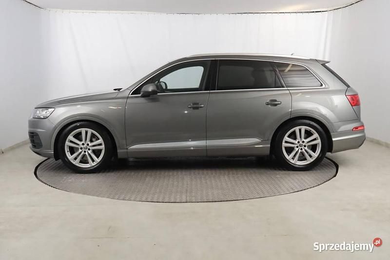 Używany Audi Q7 2016 Szary SUV