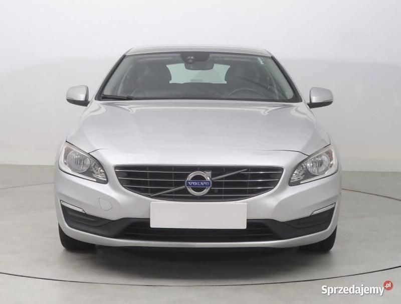 Srebrny Używany 2016 Volvo V60 Kombi | 40 999 zł (Super Cena) - Obraz 1/4
