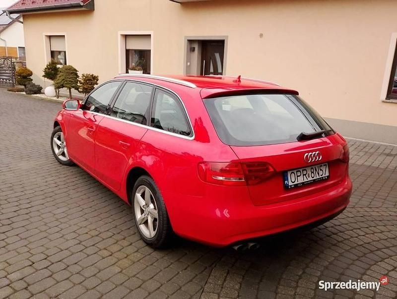 Używany Audi A4 2012 Czerwony Kombi