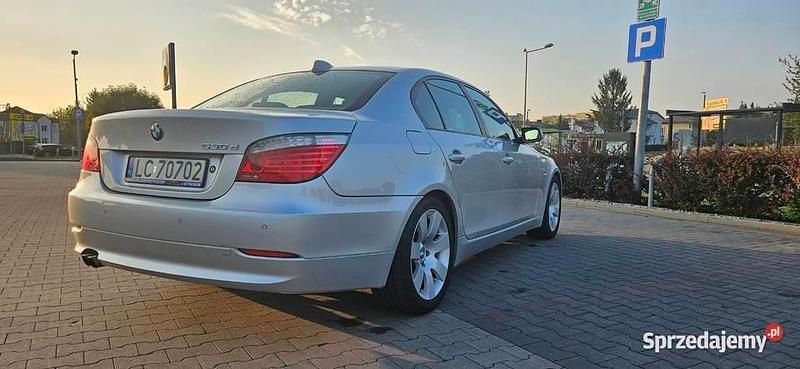 Używany BMW 530 2009 Srebrny Sedan/Limuzyna
