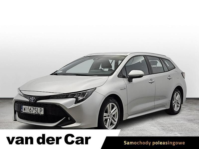 Używany Toyota Corolla Comfort 122 KM (89 kW) 2021 Srebrny Kombi