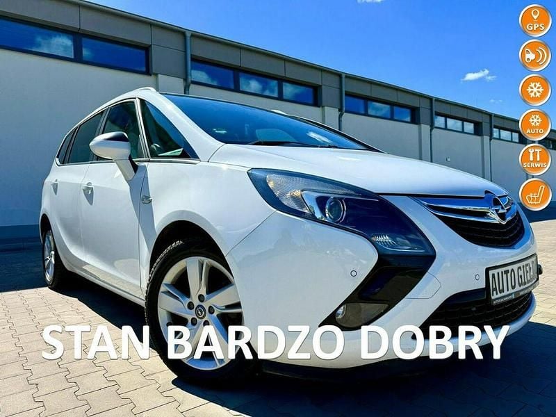 Używany Opel Zafira 136 KM (100 kW) 2014 Biały Minivan