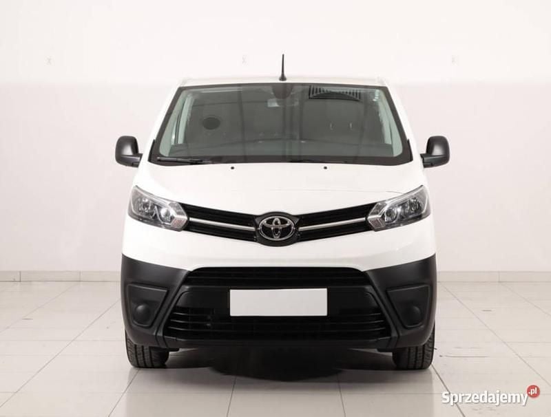 Biały Używany 2021 Toyota Proace Van | 99 999 zł (Uczciwa cena) - Obraz 1/4
