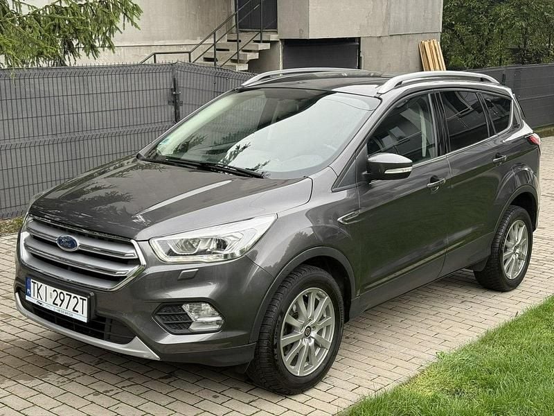 Szary Używany 2017 Ford Kuga SUV | 49 900 zł (Dobra cena) - Obraz 1/4