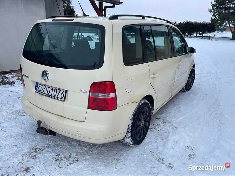 Używany VW Touran 2006 Beżowy Minivan
