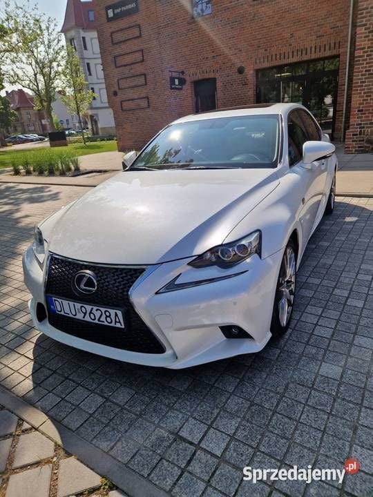 Używany 2016 Lexus IS300 | 75 999 zł - Obraz 1/4