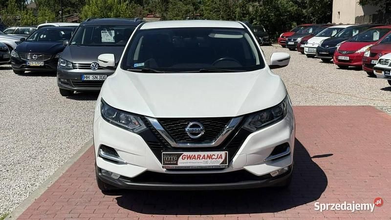 Biały Używany 2019 Nissan Qashqai SUV | 59 900 zł (Dobra cena) - Obraz 1/4