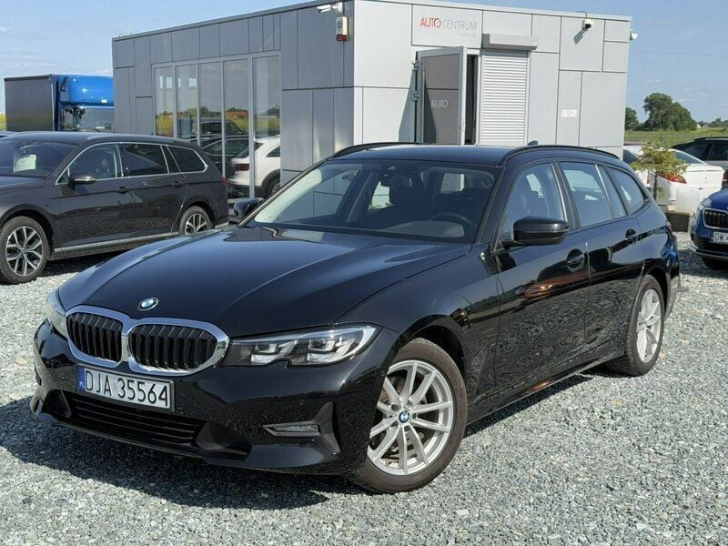 Czarny (metalik) Używany 2020 BMW 118 Hatchback | 94 900 zł (Drogi) - Obraz 1/4