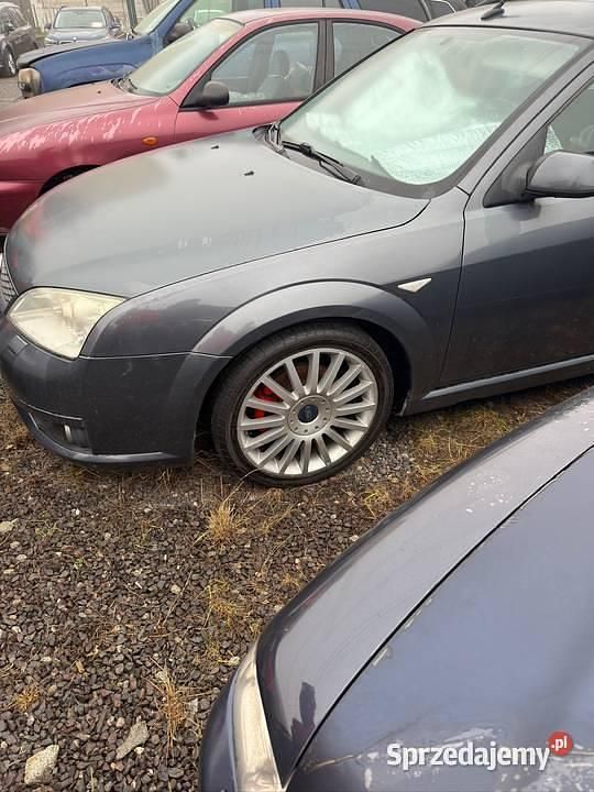 Używany Ford Mondeo ST 226 KM (166 kW) 2003