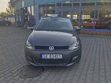 Szary Używany 2013 VW Polo Hatchback | 23 600 zł (Uczciwa cena) - Obraz 1/4